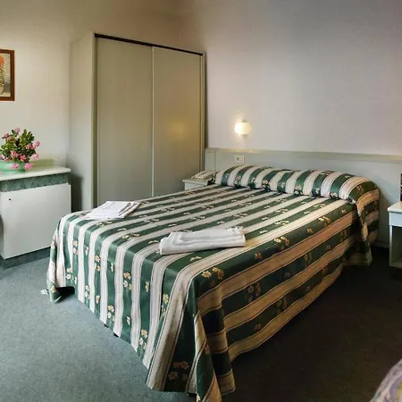 Hotel Aurora-2